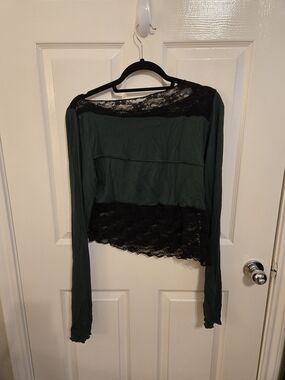 silence + noise Lucia Splice Emerald Green Long Sleeve Top with Black Lace